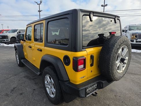 Used 2019 Jeep Wrangler Unlimited Sport S image 4