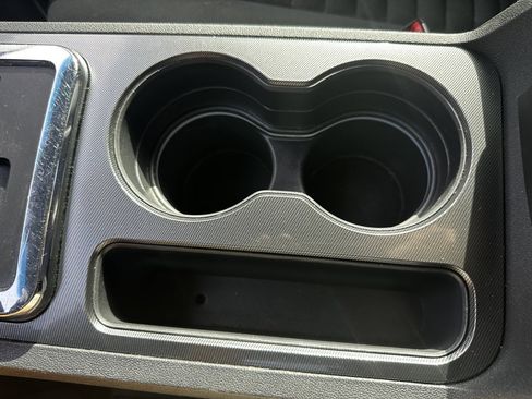 Used 2012 Dodge Challenger SXT image 18