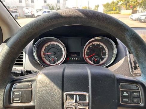 Used 2016 Dodge Grand Caravan American Value Package FWD image 5