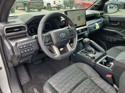 New 2026 Toyota 4Runner TRD Off-Road Premium AWD/4WD image 16