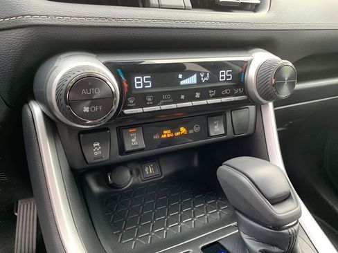 Used 2023 Toyota RAV4 XLE image 22