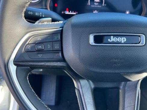 Used 2024 Jeep Grand Cherokee L Limited w/ Luxury Tech Group II image 25