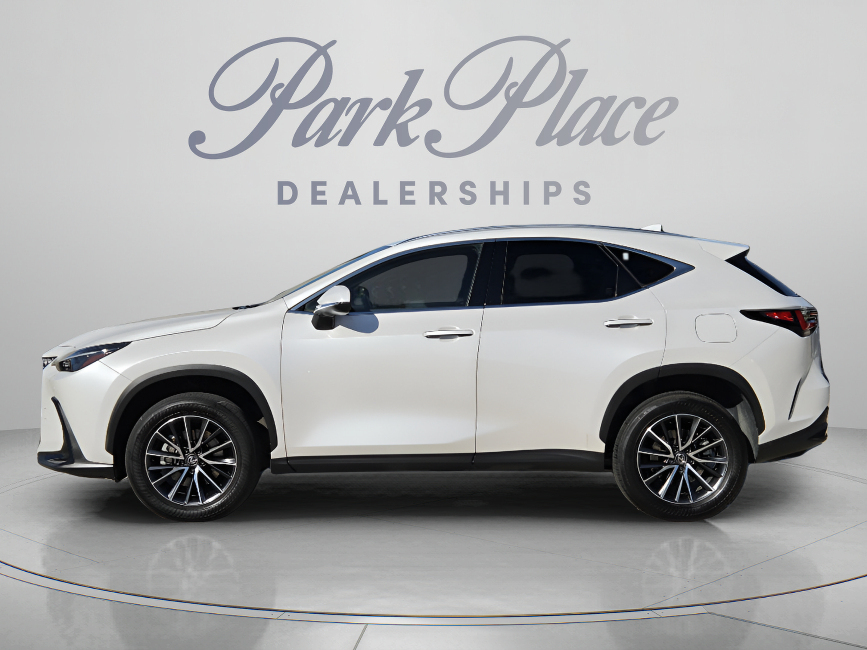Used 2024 Lexus NX 350 AWD image 2