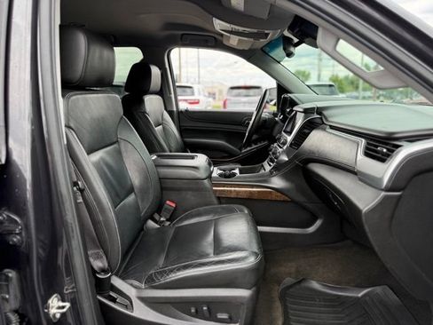 Used 2017 Chevrolet Tahoe LT w/ Luxury Package AWD/4WD image 18