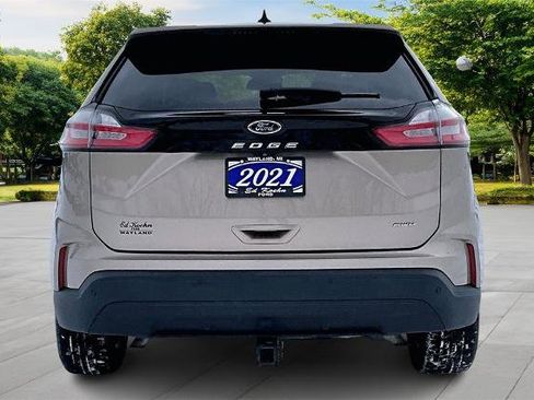 Certified 2021 Ford Edge SE image 4
