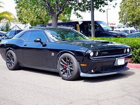 Used 2022 Dodge Challenger R/T Scat Pack RWD image 5