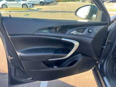 Used 2013 Buick Regal Leather FWD image 15