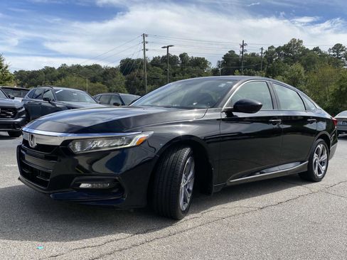 Certified 2018 Honda Accord EX image 7