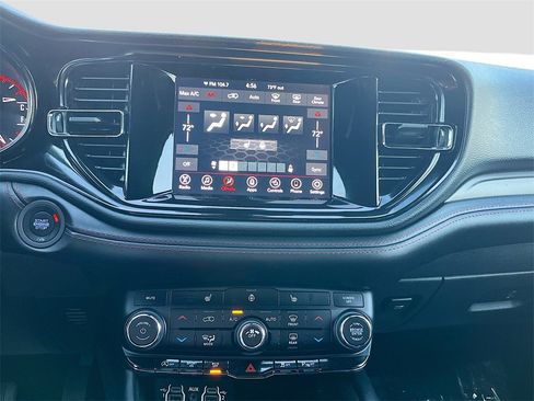 Used 2024 Dodge Durango GT image 15