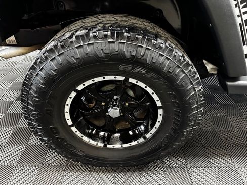 Used 2017 Jeep Wrangler Unlimited Sport w/ Quick Order Package 24S AWD/4WD image 19