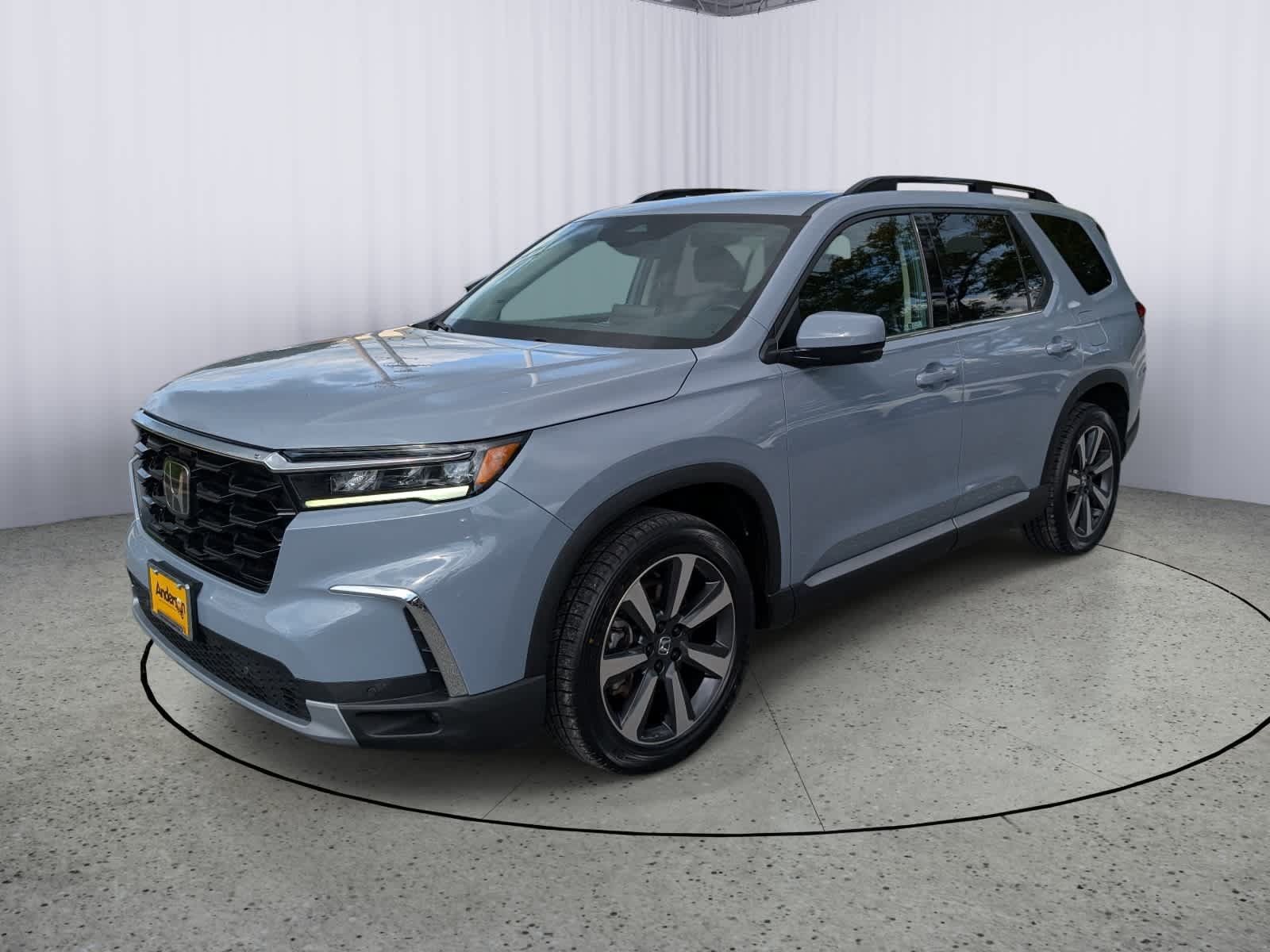 Used 2024 Honda Pilot Touring image 7
