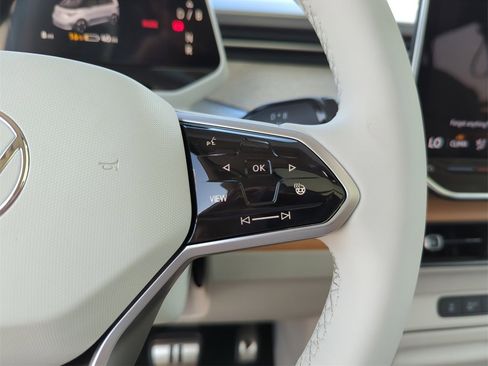 New 2025 Volkswagen ID. Buzz 1st Edition image 34