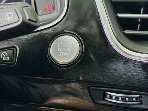 Used 2018 Audi Q7 3.0T Prestige w/ Prestige Package image 21