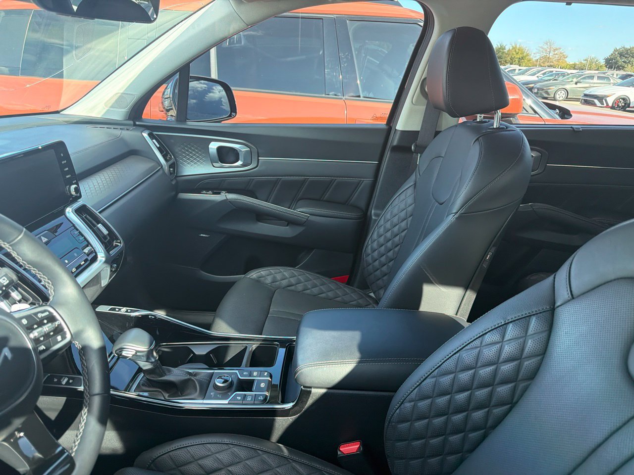 Used 2023 Kia Sorento SX AWD/4WD image 3