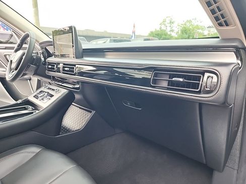 Used 2022 Lincoln Aviator AWD w/ Premium Package image 41