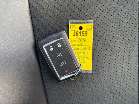 New 2026 Jeep Grand Cherokee Altitude image 24