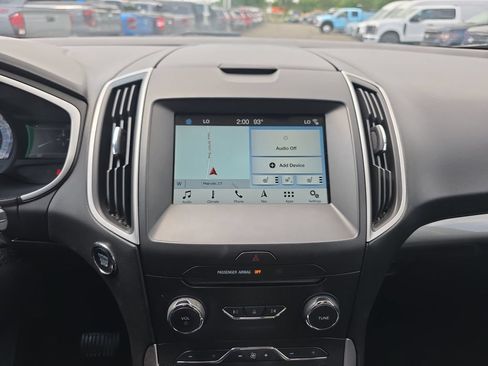 Used 2018 Ford Edge SEL w/ Equipment Group 201A AWD/4WD image 32