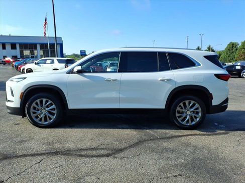 Used 2026 Buick Enclave Preferred FWD image 6