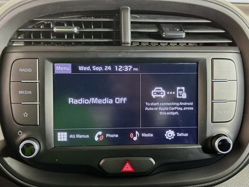 Used 2024 Kia Soul LX w/ Option Group 015 image 21