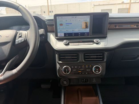 Used 2023 Ford Maverick Lariat w/ Lariat Luxury Package AWD/4WD image 20