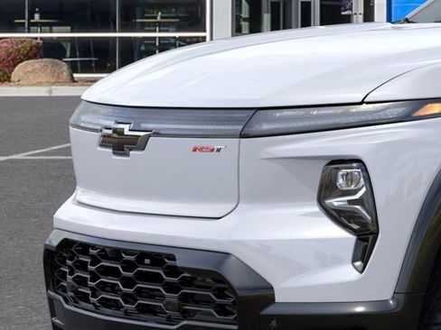 New 2024 Chevrolet Silverado EV RST image 13