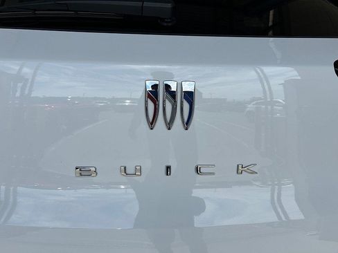 Used 2025 Buick Encore GX Preferred image 12