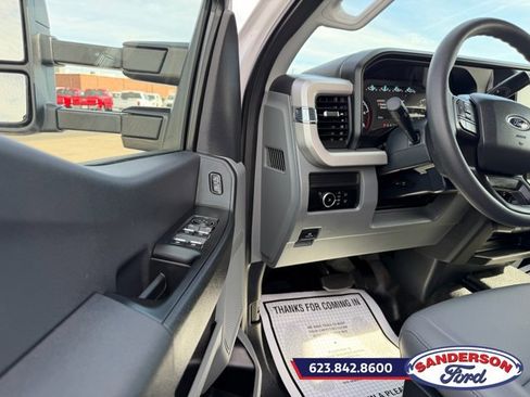 Used 2026 Ford F550 4x4 Crew Cab Super Duty image 11