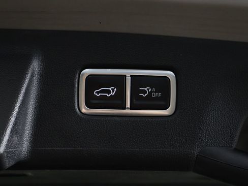 Used 2025 Kia Sorento AWD image 59