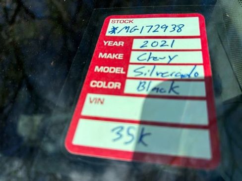 Used 2021 Chevrolet Silverado 1500 LT Trail Boss w/ Convenience Package II image 5