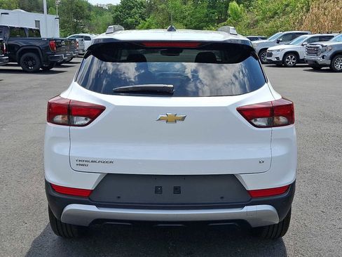 Used 2022 Chevrolet TrailBlazer LT w/ Convenience Package AWD/4WD image 5