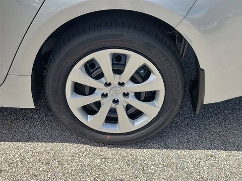 Used 2026 Toyota Corolla LE image 5