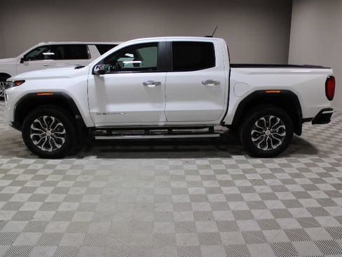 Used 2023 GMC Canyon Denali AWD/4WD image 8