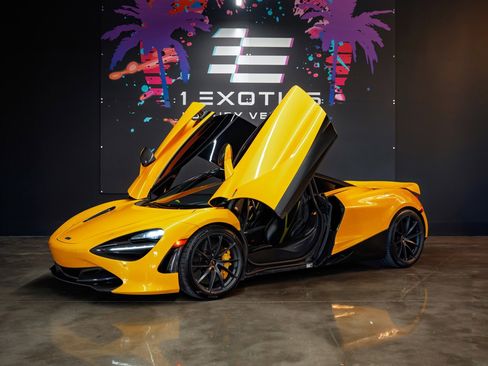 Used 2018 McLaren 720S Performance image 3