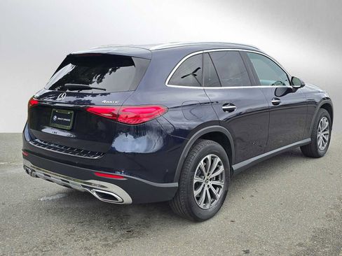 Used 2024 Mercedes-Benz GLC 300 4MATIC image 3