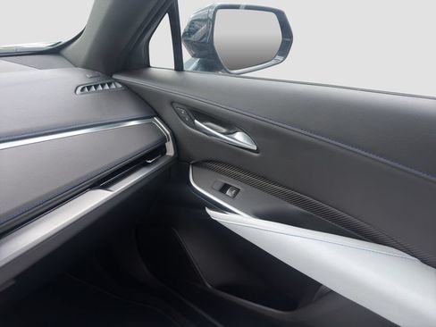 Used 2025 Cadillac XT4 Sport AWD/4WD image 26