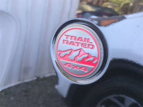 Used 2024 Jeep Wrangler Rubicon image 10