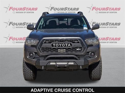 Used 2018 Toyota Tacoma SR w/ SR Convenience Package image 10