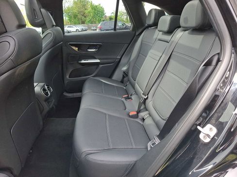 Used 2026 Mercedes-Benz GLC 300 4MATIC image 8