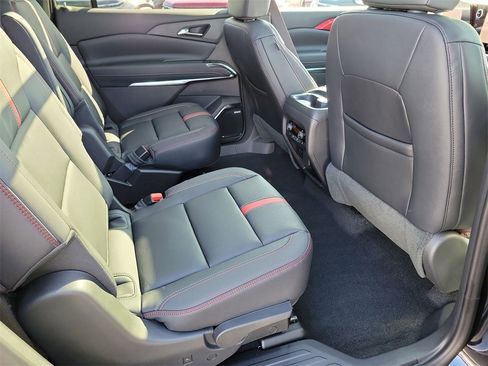 New 2026 Chevrolet Traverse RS image 18