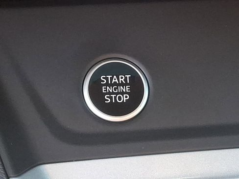 Used 2023 Audi Q3 2.0T Premium Plus w/ Premium Plus Package image 23