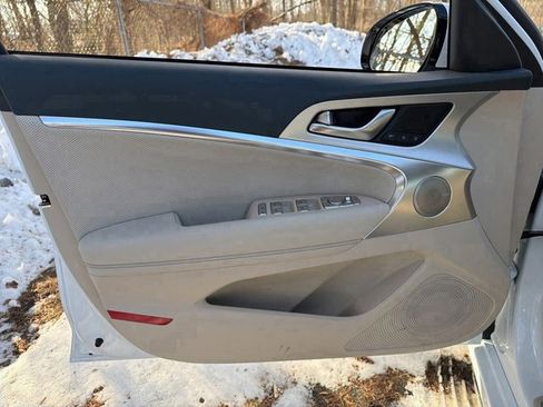 Used 2026 Genesis G70 2.5T Prestige image 16
