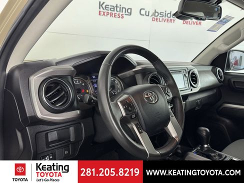 Used 2019 Toyota Tacoma SR5 image 12