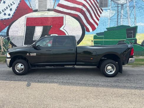 Used 2015 RAM 3500 Tradesman w/ Chrome Appearance Group AWD/4WD image 3