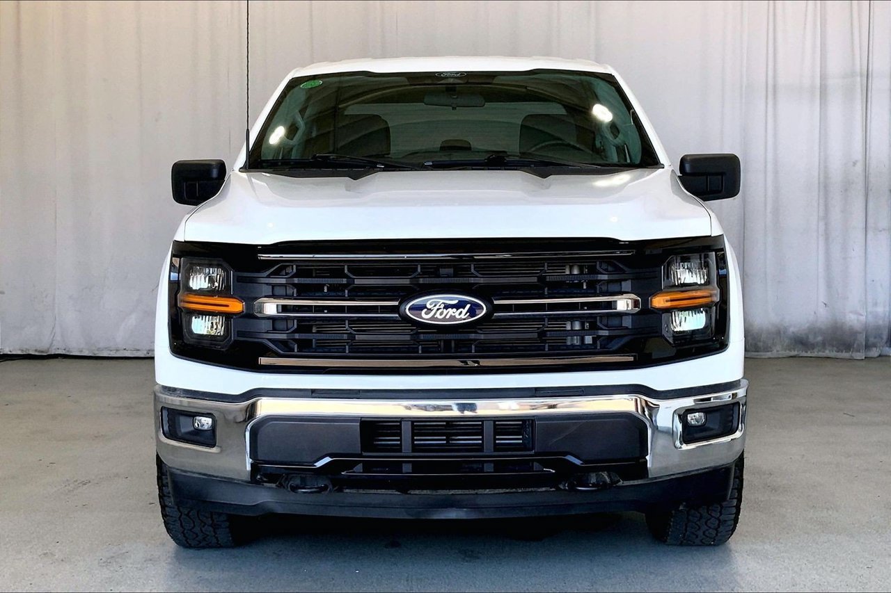 Used 2025 Ford F150 XLT w/ Equipment Group 301A Standard AWD/4WD image 2