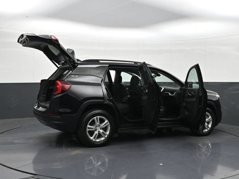 Certified 2023 GMC Terrain SLE w/ Driver Convenience Package AWD/4WD image 40