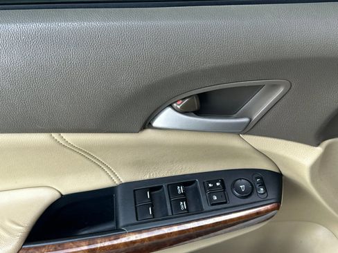 Used 2009 Honda Accord EX-L image 8