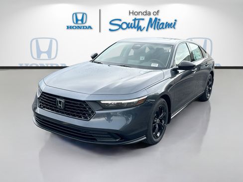 New 2025 Honda Accord SE image 3