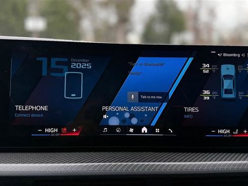 Used 2024 BMW XM image 43