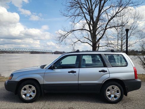 Used 2003 Subaru Forester 2.5X image 2