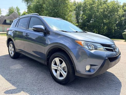 Used 2013 Toyota RAV4 XLE AWD/4WD image 7